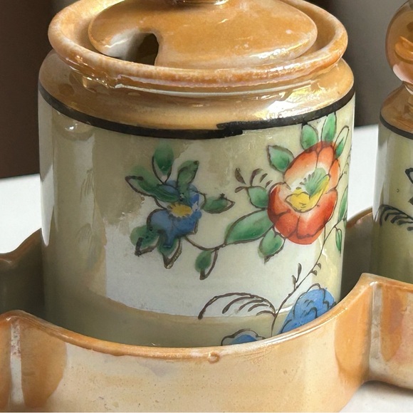 4/$100 Floral Ceramic Spice Jar with Lid salt and pepper shaker set 😃 - Picture 5 of 10